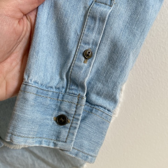 Melrose and Market Denim Button Down Shirt with Frayed Hi Lo Hem - Picture 4 of 6